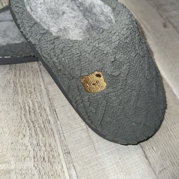 Grey slippers size 36-37 size 6 US - Picture 7 of 8